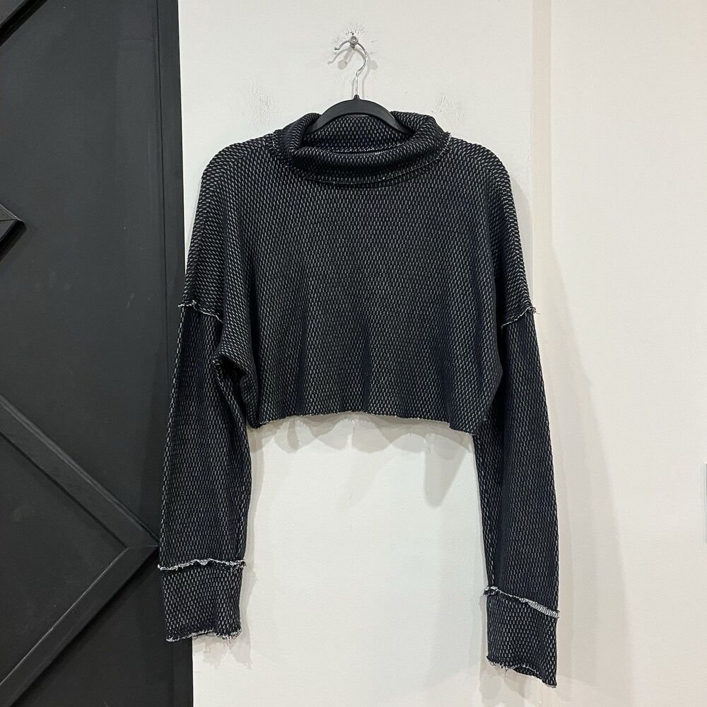Out From Under Black Camino Top Longsleeve Cropped Size Large Raw Hem